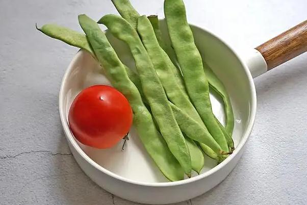 蕓豆不開(kāi)花葉子發(fā)黃是咋回事？蕓豆不開(kāi)花葉子發(fā)黃怎么解決？