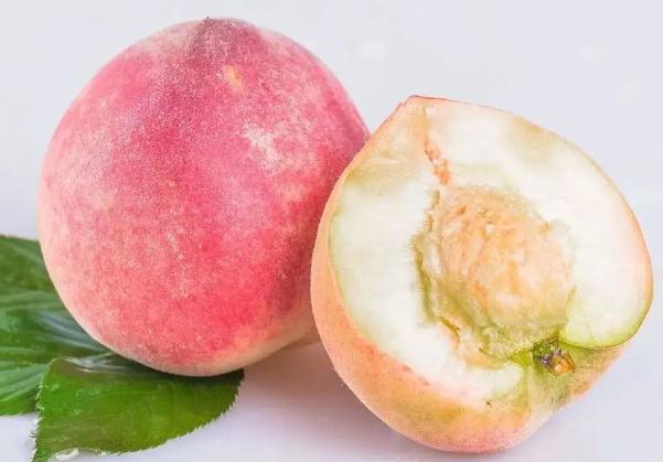 桃子是低糖還是高糖水果？吃桃子削不削皮？