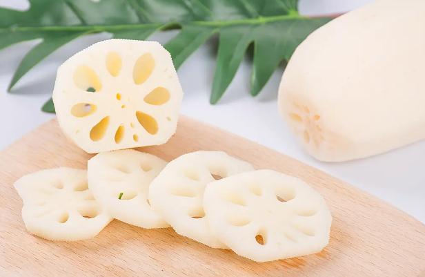 蓮藕要削皮嗎？蓮藕為什么煮出來是紫色的？
