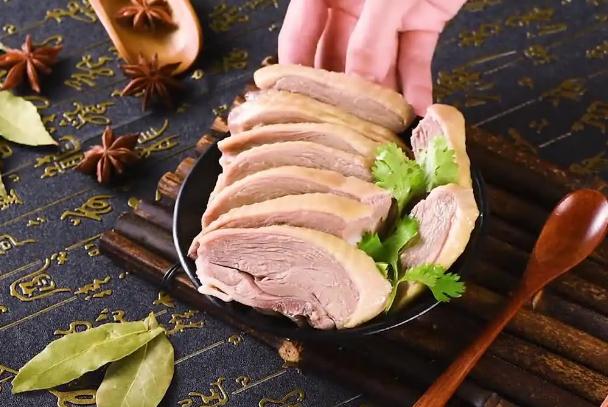 鴨肉是紅肉還是白肉？鴨肉禁忌搭配有哪些？