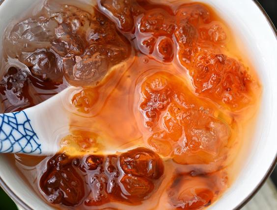 吃桃膠過(guò)敏的癥狀 皮疹灼熱泛紅惡心嘔吐等