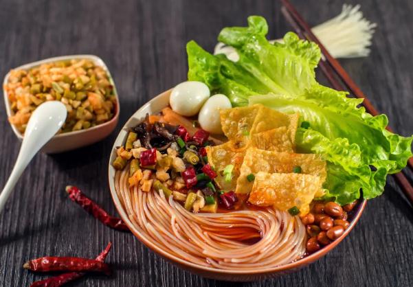 螺螄粉是什么味道？螺螄粉哪個(gè)料包臭？