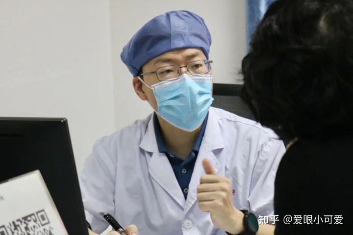 女童患上罕見角膜皮樣瘤，在福州眼科醫(yī)院接受角膜移植，重獲新生