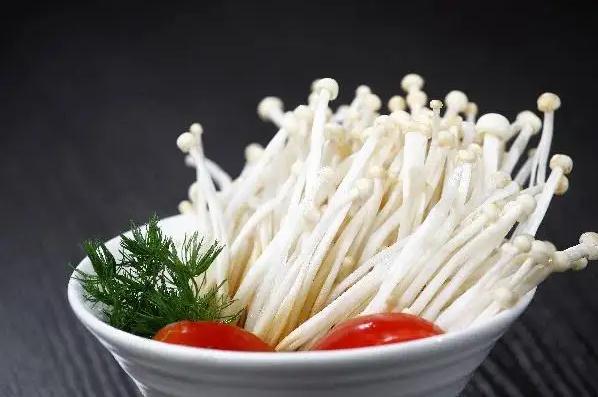 如何挑選金針菇？金針菇有什么營(yíng)養(yǎng)價(jià)值？