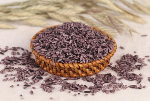 黑米和紫米的熱量哪個(gè)高？紫米和黑米哪個(gè)好？