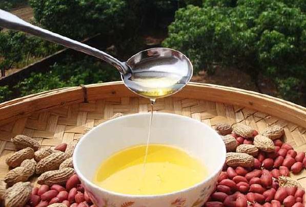 花生油能生吃么？花生油能炒菜嗎？