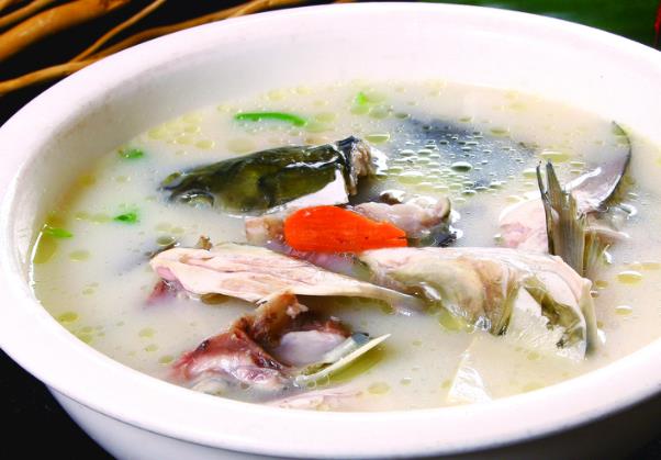 喝魚頭豆腐湯會發(fā)胖嗎 魚頭豆腐湯不適合什么人吃