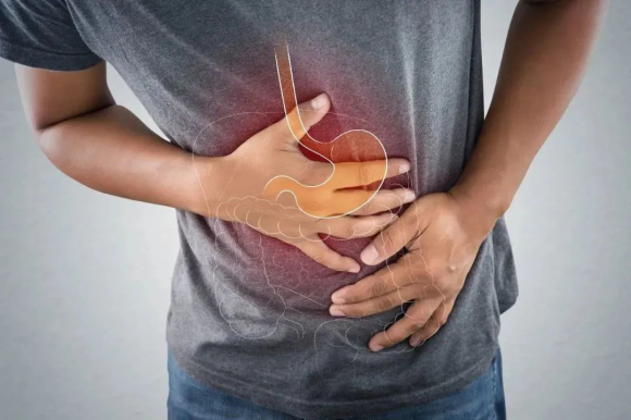呼和浩特東大肛腸醫(yī)院 62歲大爺腹痛查出胃癌，醫(yī)生提醒：這4種胃病最容易癌變，你還不重視！