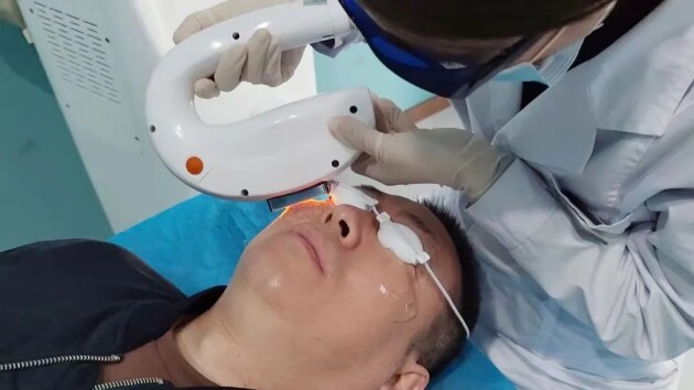 熱???熱???熱???到空調(diào)續(xù)命？小心眼睛患上“空調(diào)病”！——鄭州尖峰眼科