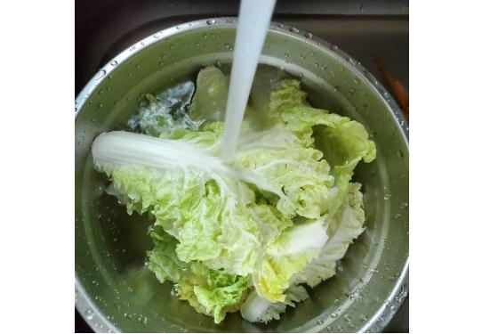 白菜怎么清洗才算干凈?？白菜和娃娃菜有什么區(qū)別？