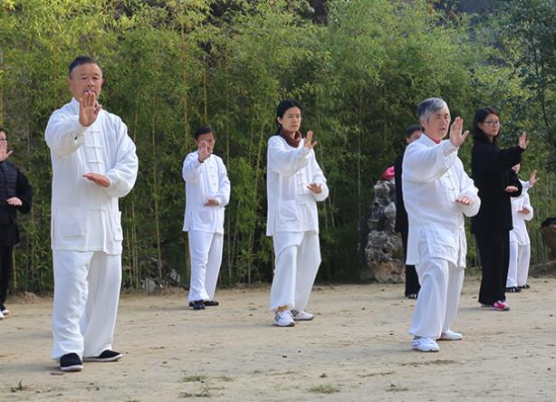 練太極拳能長(zhǎng)高嗎 打太極拳腿沒(méi)勁怎么回事