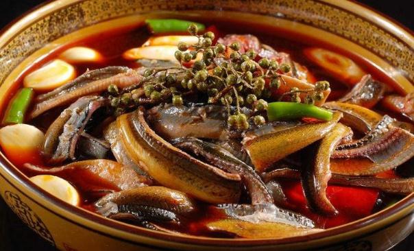食用黃鱔有哪些功效與作用？黃鱔不能與哪些食物同食？