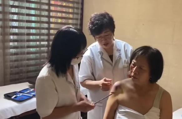 患肩周炎要忌口嗎？肩周炎有積液怎么治療？