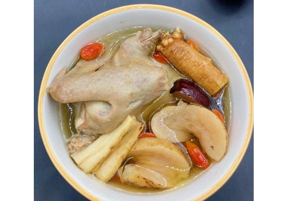 新鮮天麻為什么要焯水？新鮮天麻可以直接燉湯嗎？