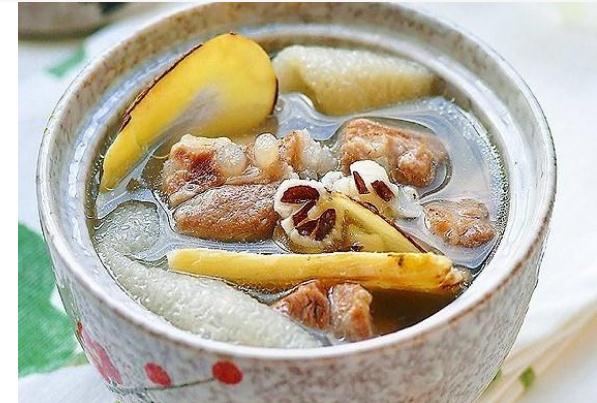 葛根茶可以天天喝嗎？葛根與什么煲湯最好？