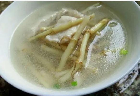 魚(yú)腥草泡水一次泡多少合適？魚(yú)腥草泡水是新鮮的好還是干的好？