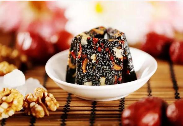 多囊卵巢能吃阿膠糕嗎？多囊卵巢綜合癥吃阿膠糕好嗎？