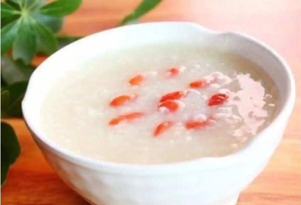 枸杞粥有什么營養(yǎng)價(jià)值？吃枸杞粥的好處有什么呢？