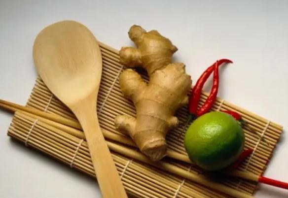 口臭吃生姜有用嗎？生姜怎么吃去口臭？