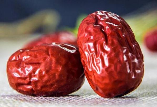 大棗泡水要去核嗎？大棗什么時候吃最好？