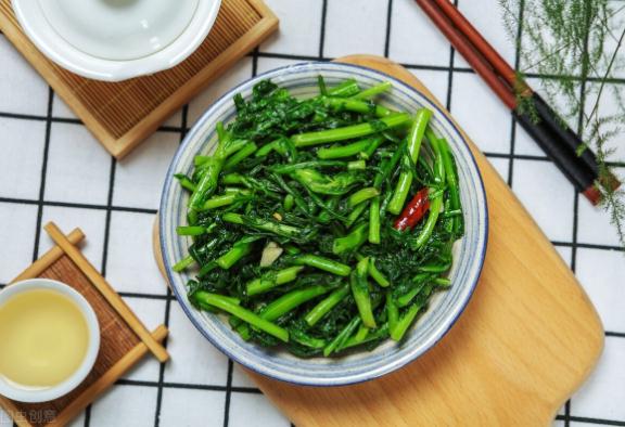 茼蒿的熱量是多少？茼蒿適合減肥食用嗎？