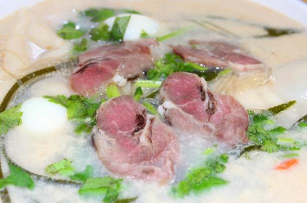 羊肉吃多了會(huì)怎樣 一天吃一斤羊肉多嗎