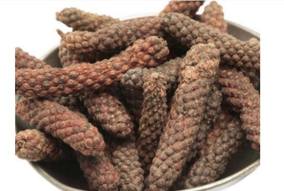 蓽茇在燉肉里起什么作用？蓽茇在調(diào)料中有什么作用？