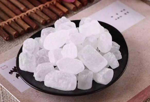 冰糖是怎么制作出來(lái)的？冰糖一天吃多少合適？