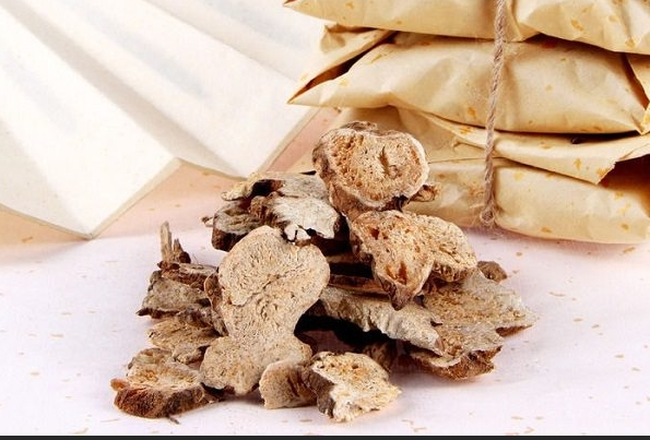 醋泡白術(shù)有那些的功效？白術(shù)美容應注意哪些