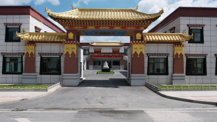 貢保藏醫(yī)院丨藏醫(yī)藥產(chǎn)業(yè)升級，傳承、守護、發(fā)掘中國藏醫(yī)藥文化