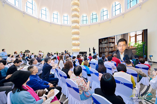 從“查問題”到“管到底”！何健博士推出“四位一體”健康管理法，配套新品“數(shù)健譜”同步發(fā)布